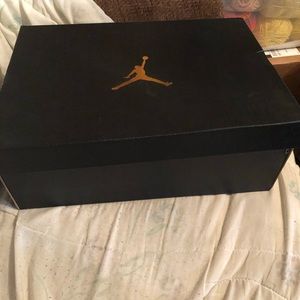 Jordan Pro Strongs Size:11 US Mens Only worn like 2-3 times Almost New
